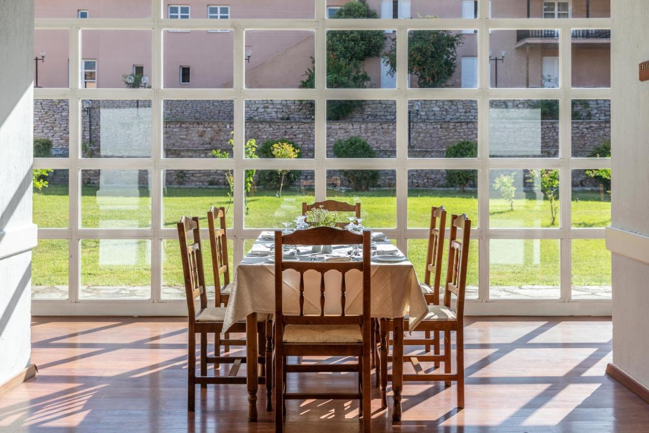 Hotel Amalia 4*